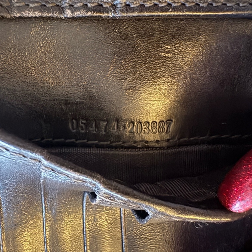 Vintage Gucci Beige Monogram Wallet with Black Leather and Red-Green Stripe - Picture 11 of 13